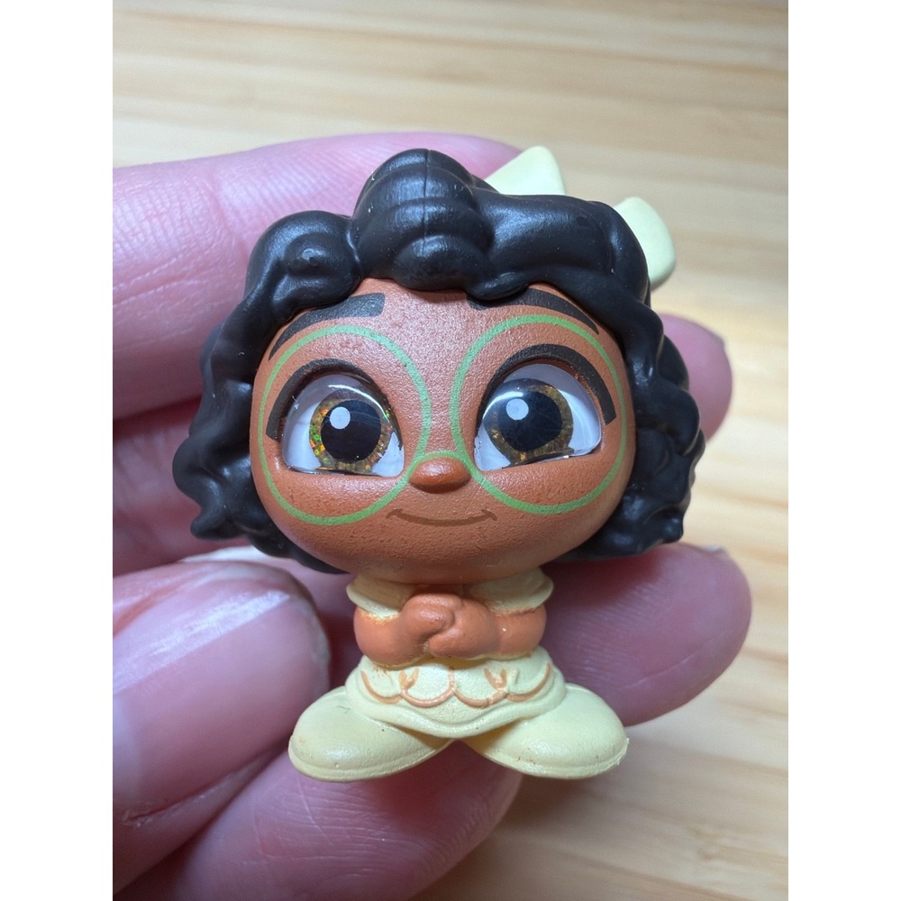 Disney Doorables Nina Mirabel Pixel Perfect Series 12 Encanto Loose Figure